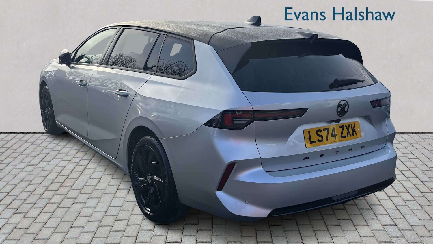 Used Vauxhall Astra for sale - 77857595: Photo 2