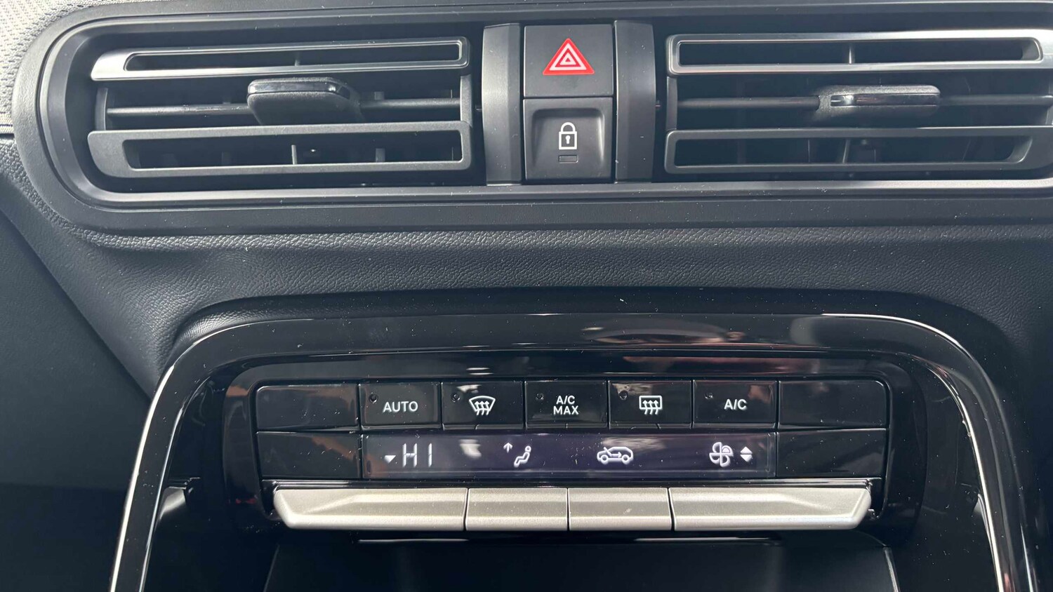 Used Citroen C3 Aircross for sale - 77861247: Photo 14