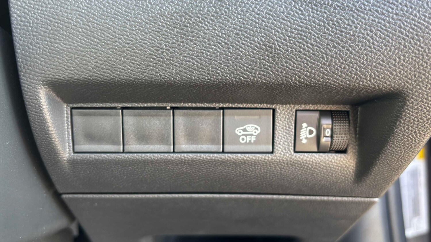 Used Peugeot 2008 for sale - 77860511: Photo 16