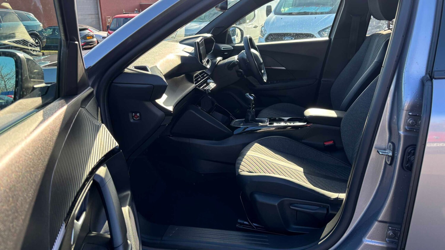 Used Peugeot 2008 for sale - 77860511: Photo 19