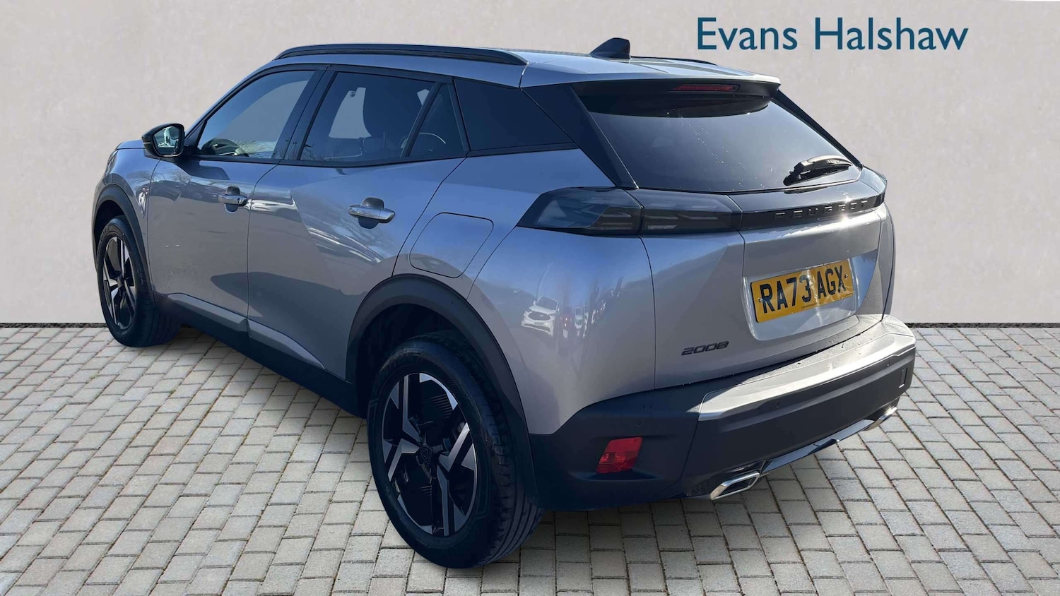 Used Peugeot 2008 for sale - 77860511: Photo 2