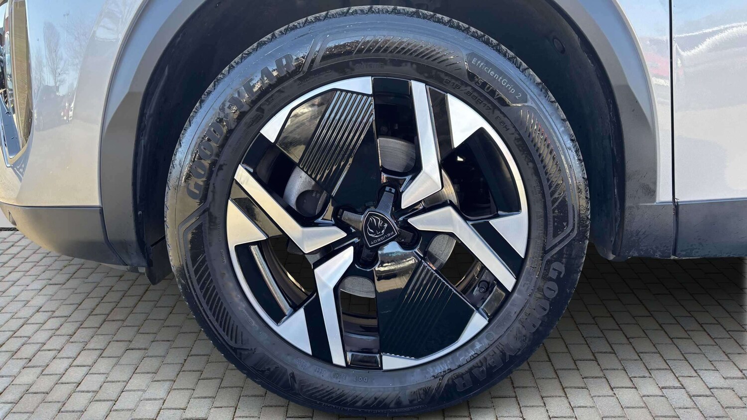 Used Peugeot 2008 for sale - 77860511: Photo 6