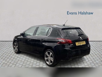 Used Peugeot 308 2018 for sale - 79251012: Photo