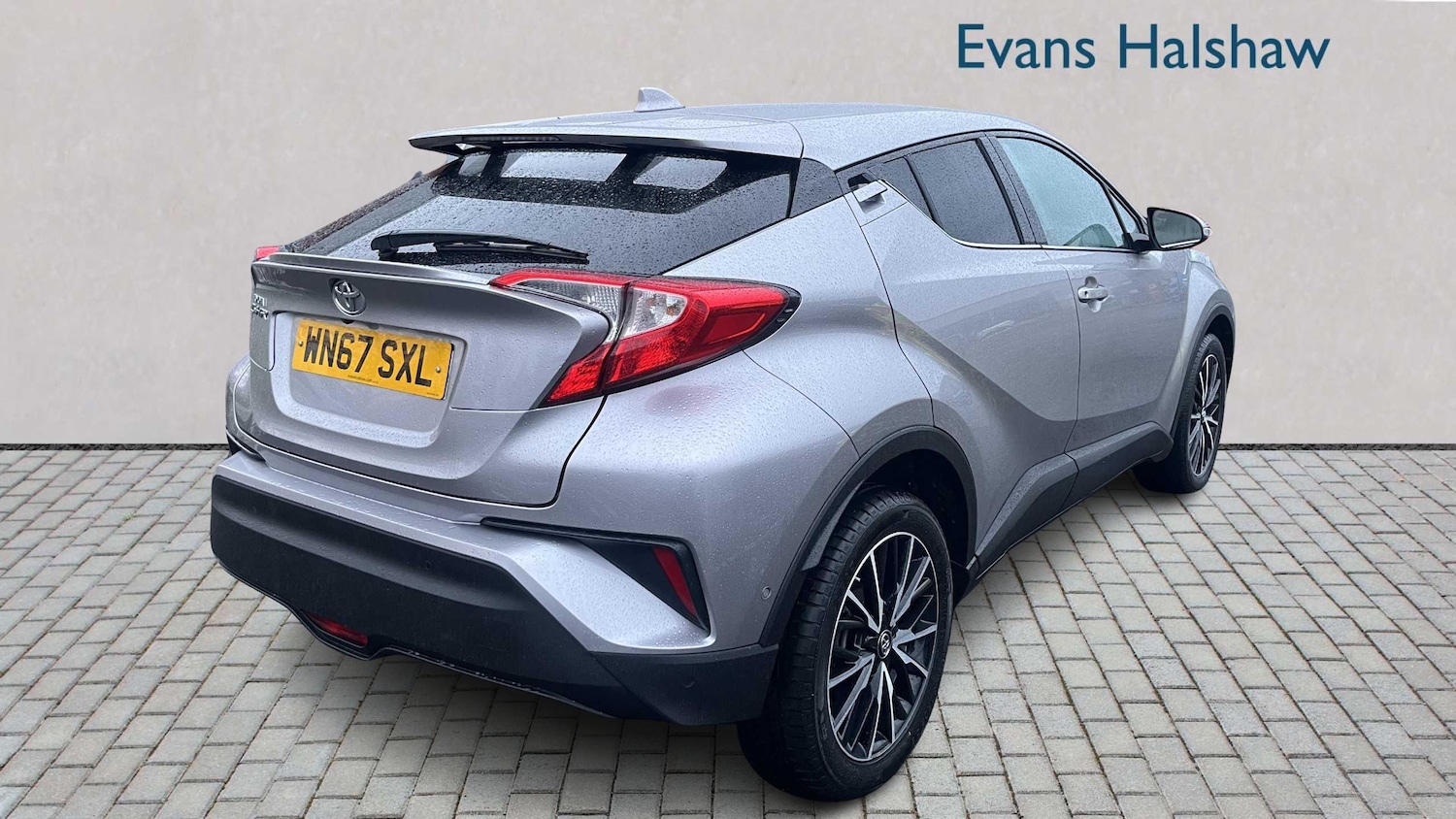 Used Toyota C-HR 2017 for sale - 78010054: Photo 3