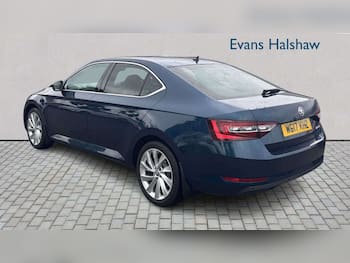 Used Skoda Superb 2017 for sale - 79624447: Photo