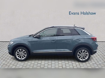 Used Volkswagen T-Roc 2023 for sale - 78507350: Photo
