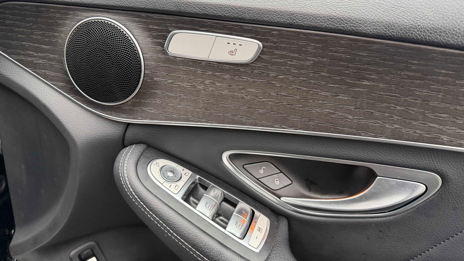 Used Mercedes-Benz C Class 2020 for sale - 77859175: Photo 11