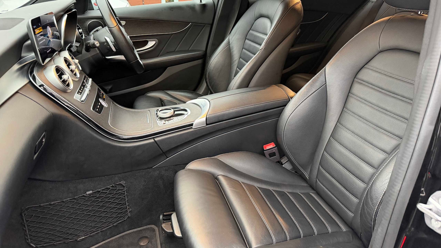 Used Mercedes-Benz C Class 2020 for sale - 77859175: Photo 17