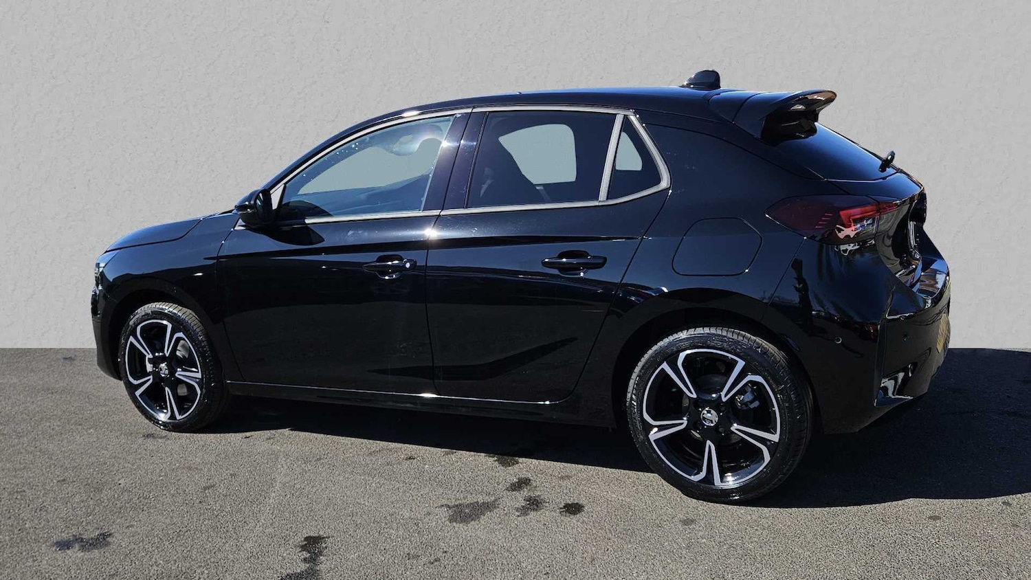 Used Vauxhall Corsa for sale - 78118620: Photo 2