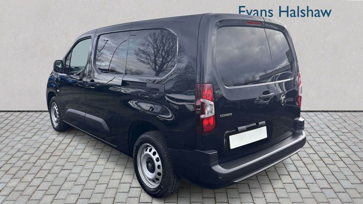 Used Vauxhall Combo 2025 for sale - 77860686: Photo 2