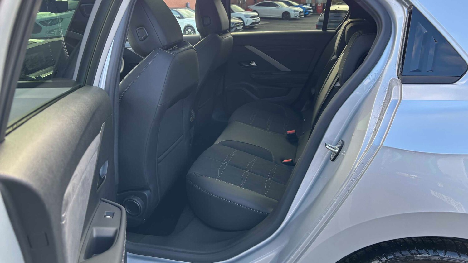 Used Vauxhall Astra for sale - 77861384: Photo 21