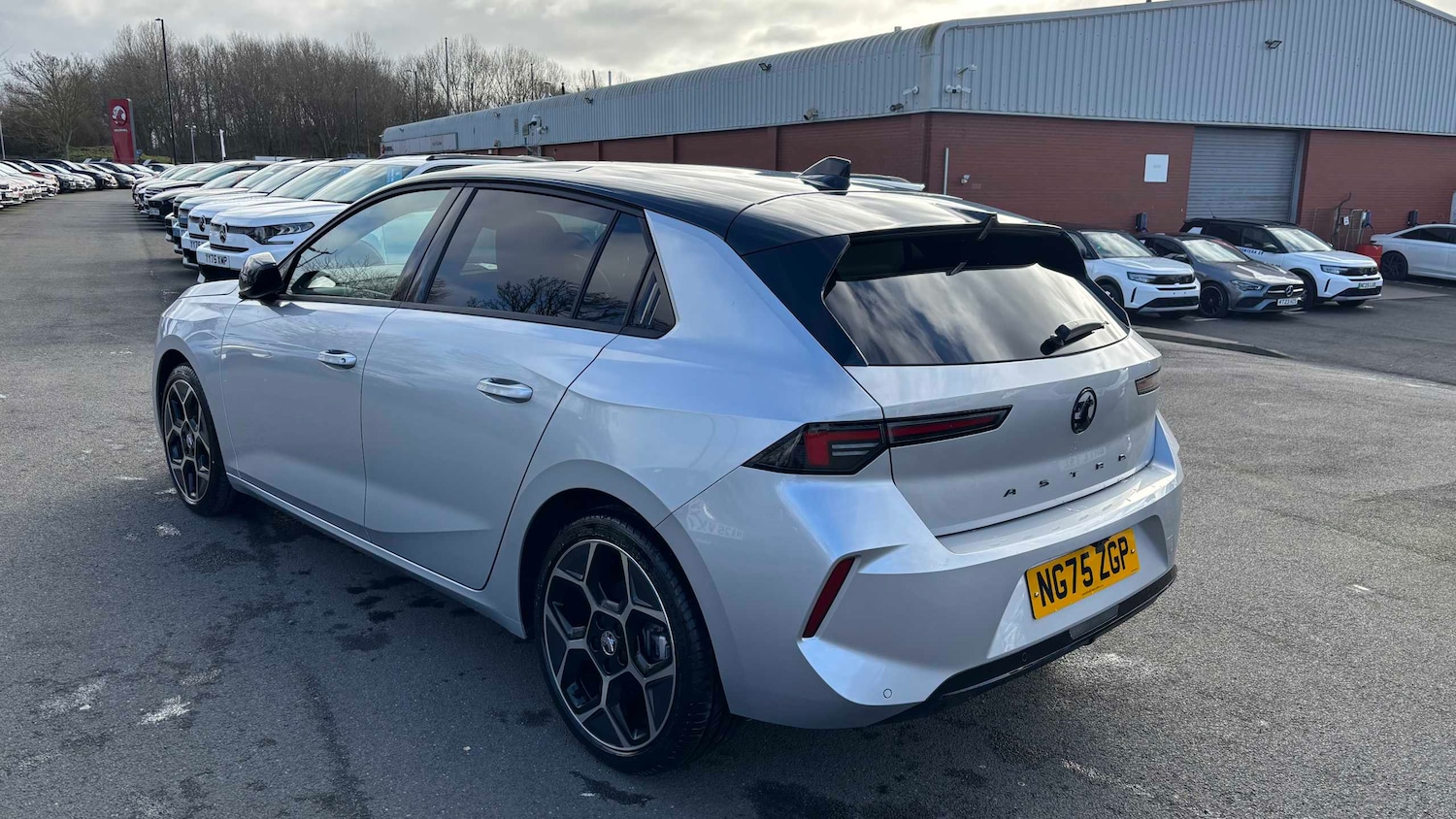 Used Vauxhall Astra for sale - 77861384: Photo 3