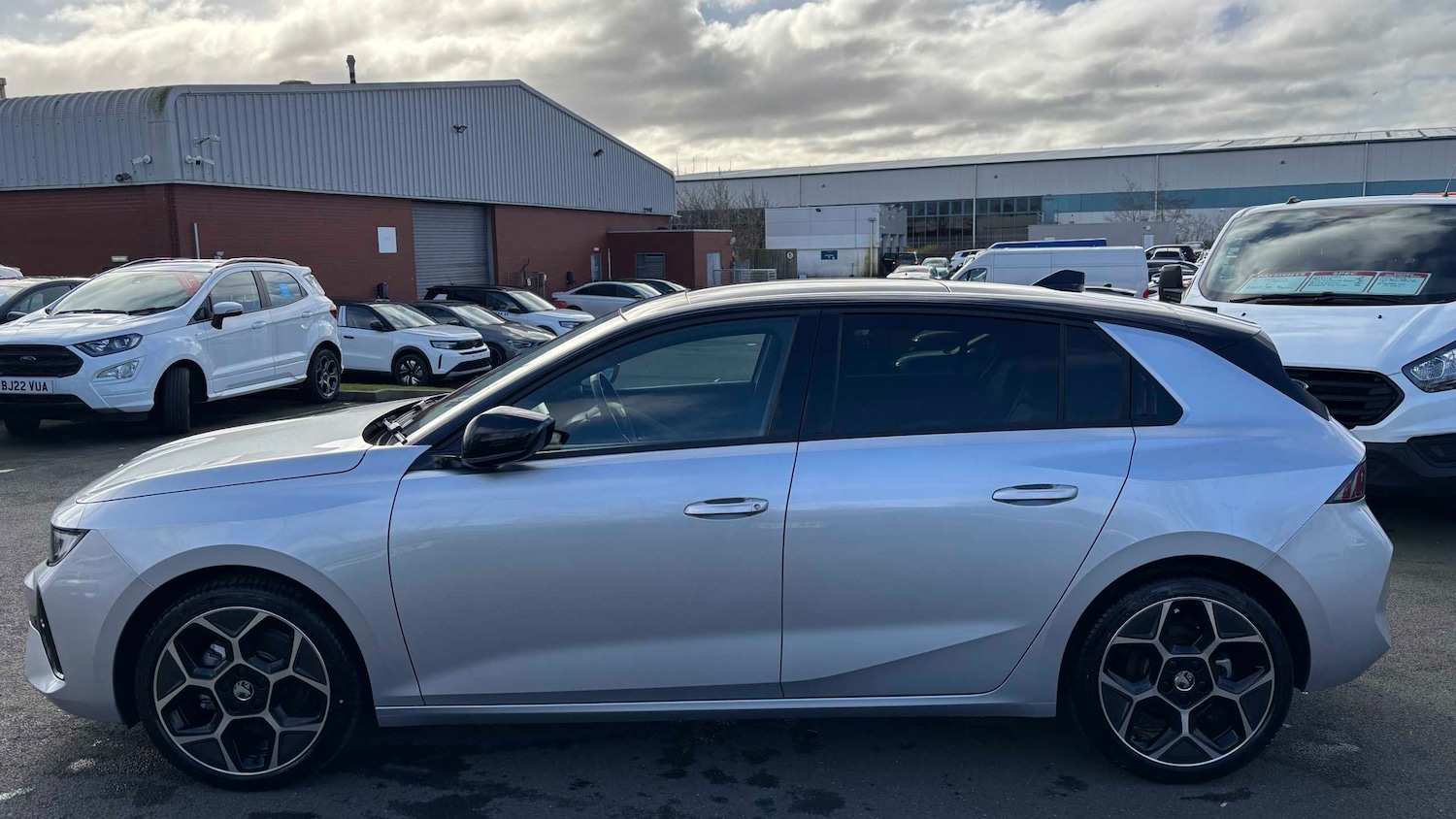 Used Vauxhall Astra for sale - 77861384: Photo 4