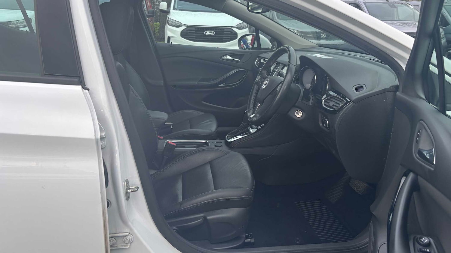 Used Vauxhall Astra for sale - 77861939: Photo 8