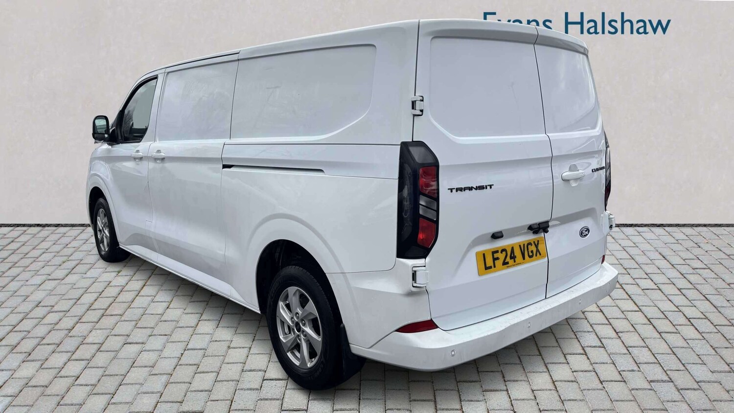 Used Ford Transit Custom 2024 for sale - 77856490: Photo 3
