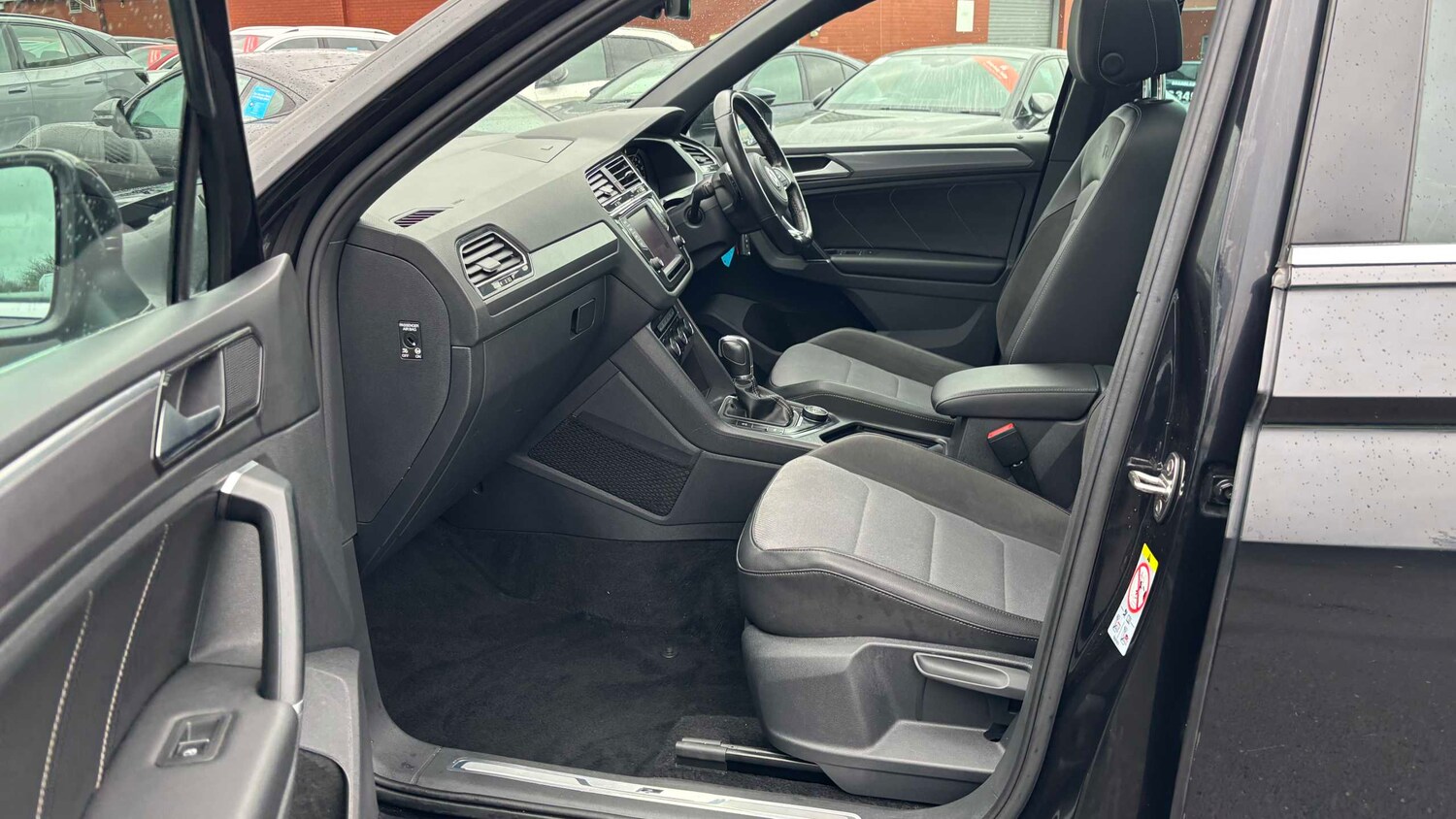 Used Volkswagen Tiguan for sale - 77861019: Photo 19