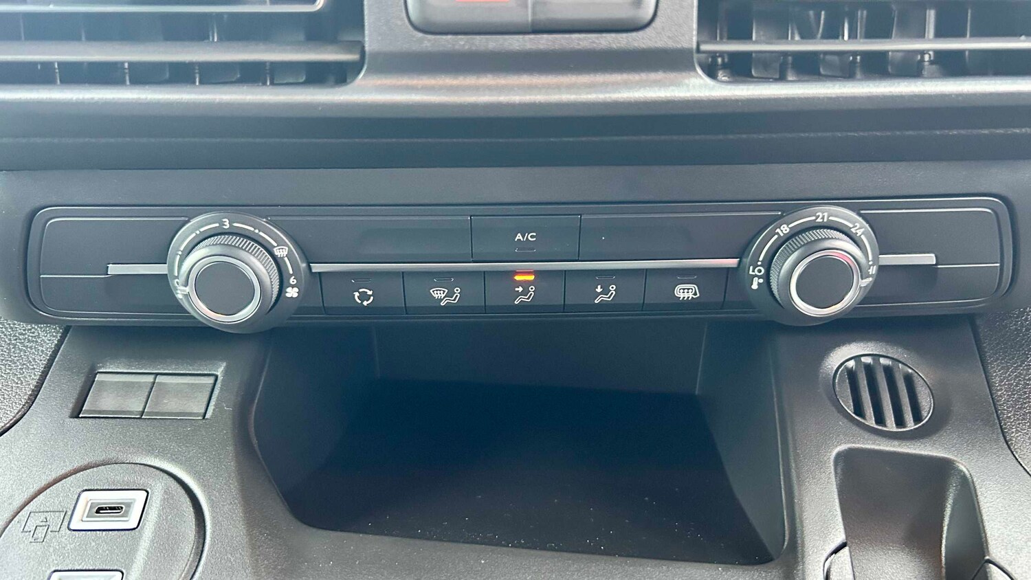 Used Vauxhall Combo 2025 for sale - 77859801: Photo 27