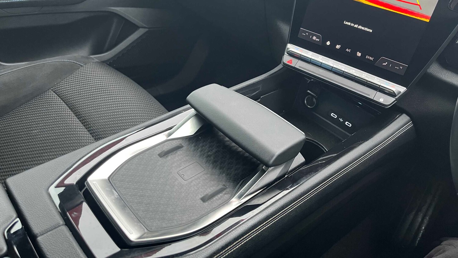 Used Renault Austral 2024 for sale - 77858135: Photo 18