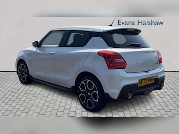 Used Suzuki Swift 2022 for sale - 79172268: Photo