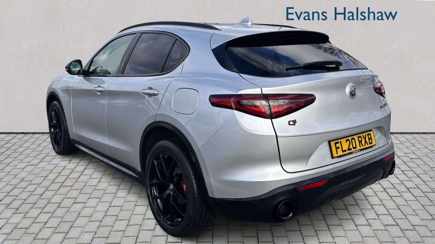 Used Alfa Romeo Stelvio 2020 for sale - 77862681: Photo 3