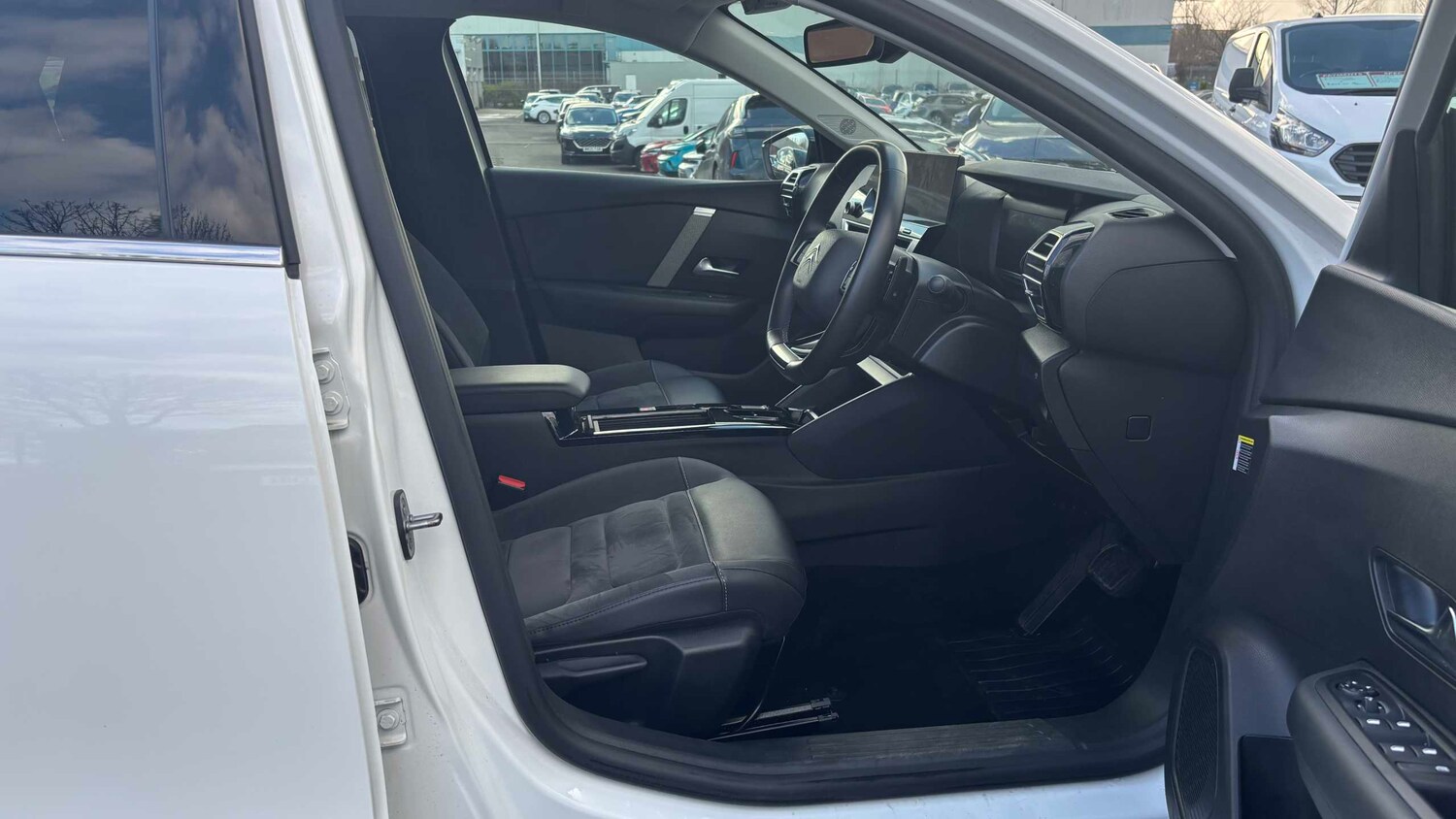 Used Citroen C4 2024 for sale - 77859828: Photo 8