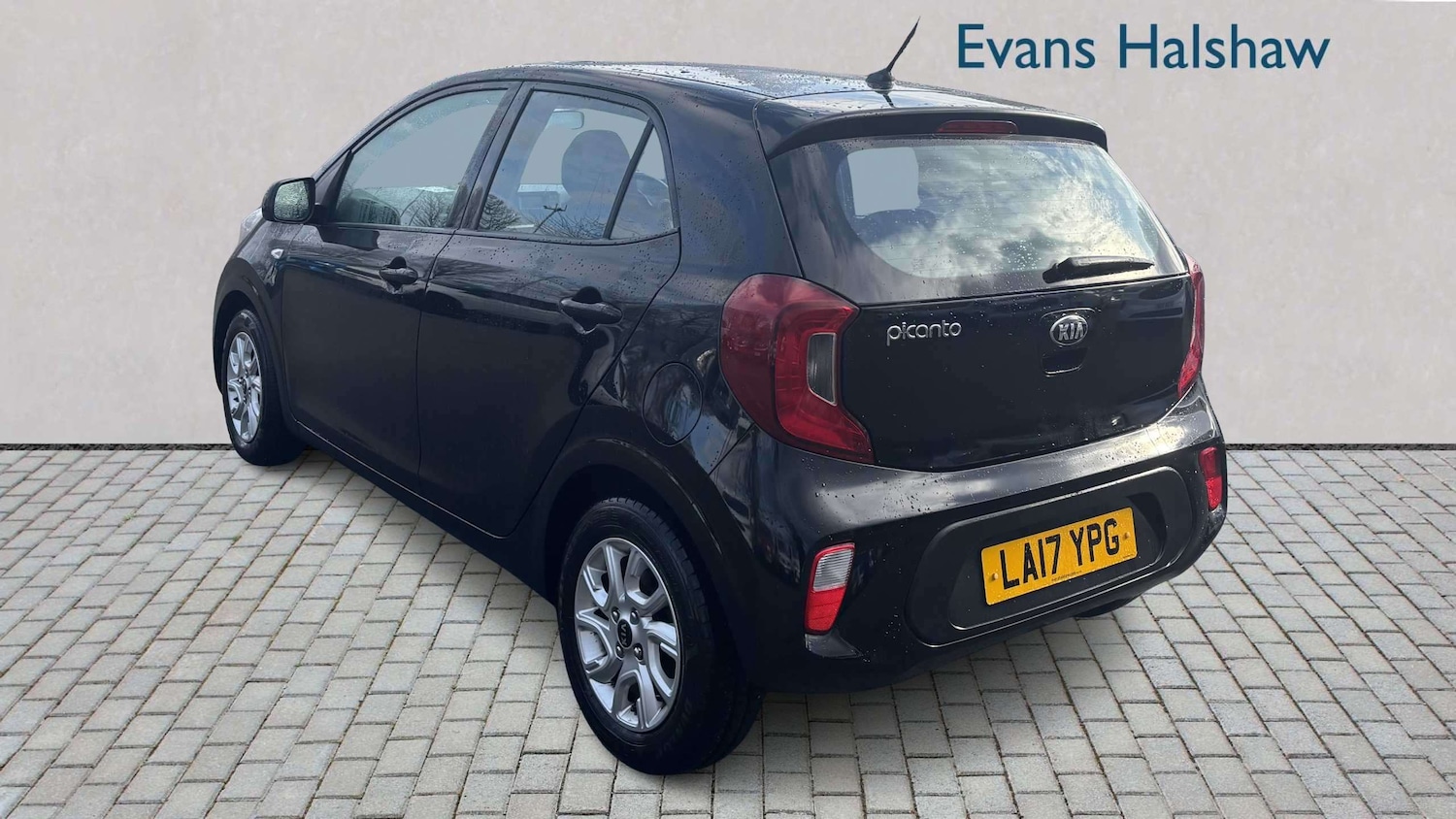 Used Kia Picanto 2017 for sale - 77942976: Photo 2