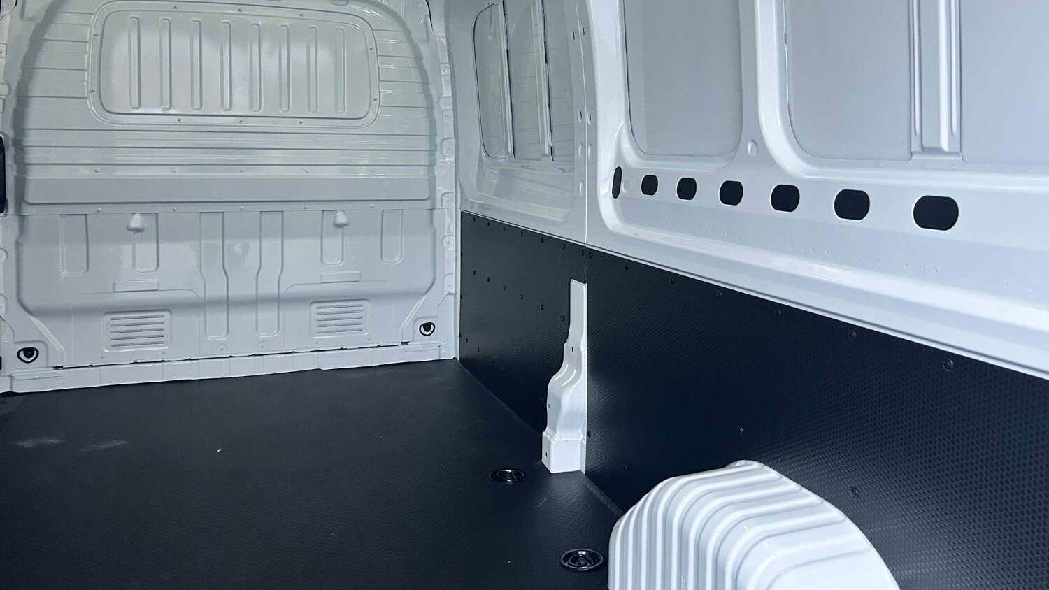 Used Maxus Deliver 9 2025 for sale - 77858306: Photo 11