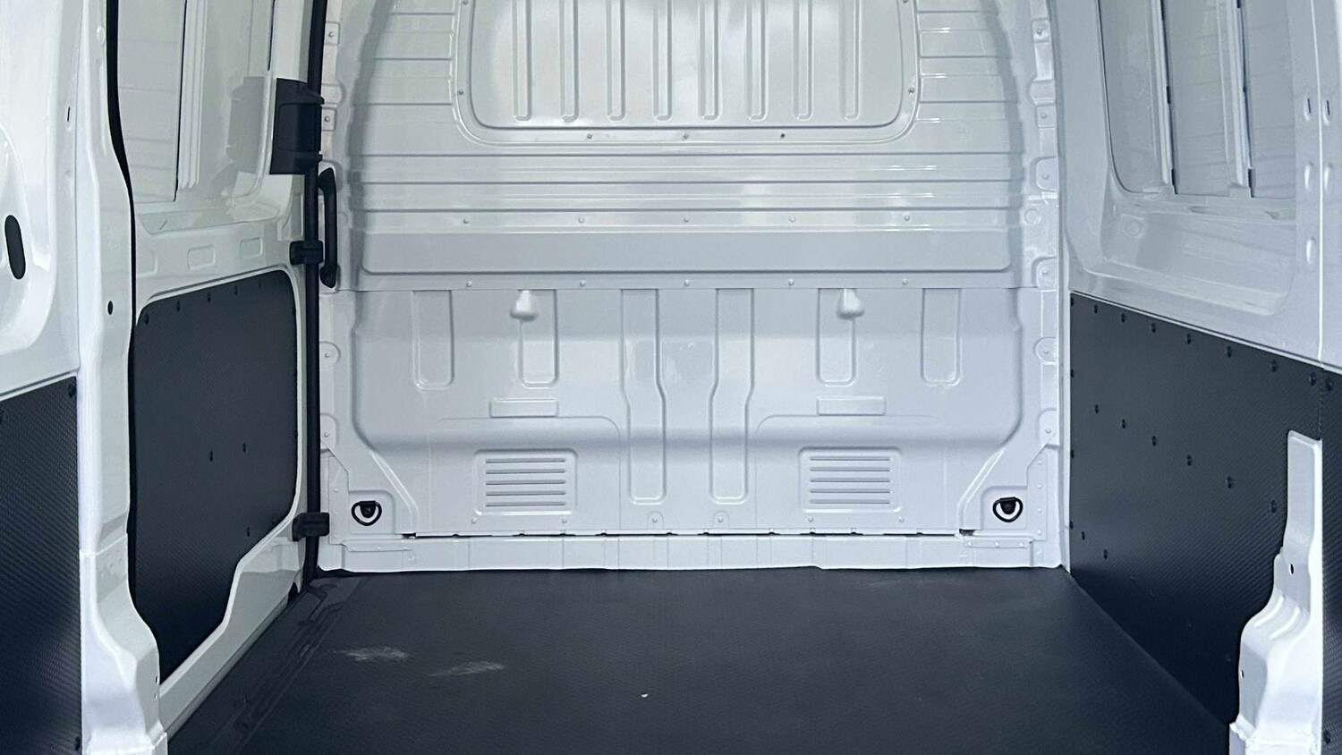 Used Maxus Deliver 9 2025 for sale - 77858306: Photo 12