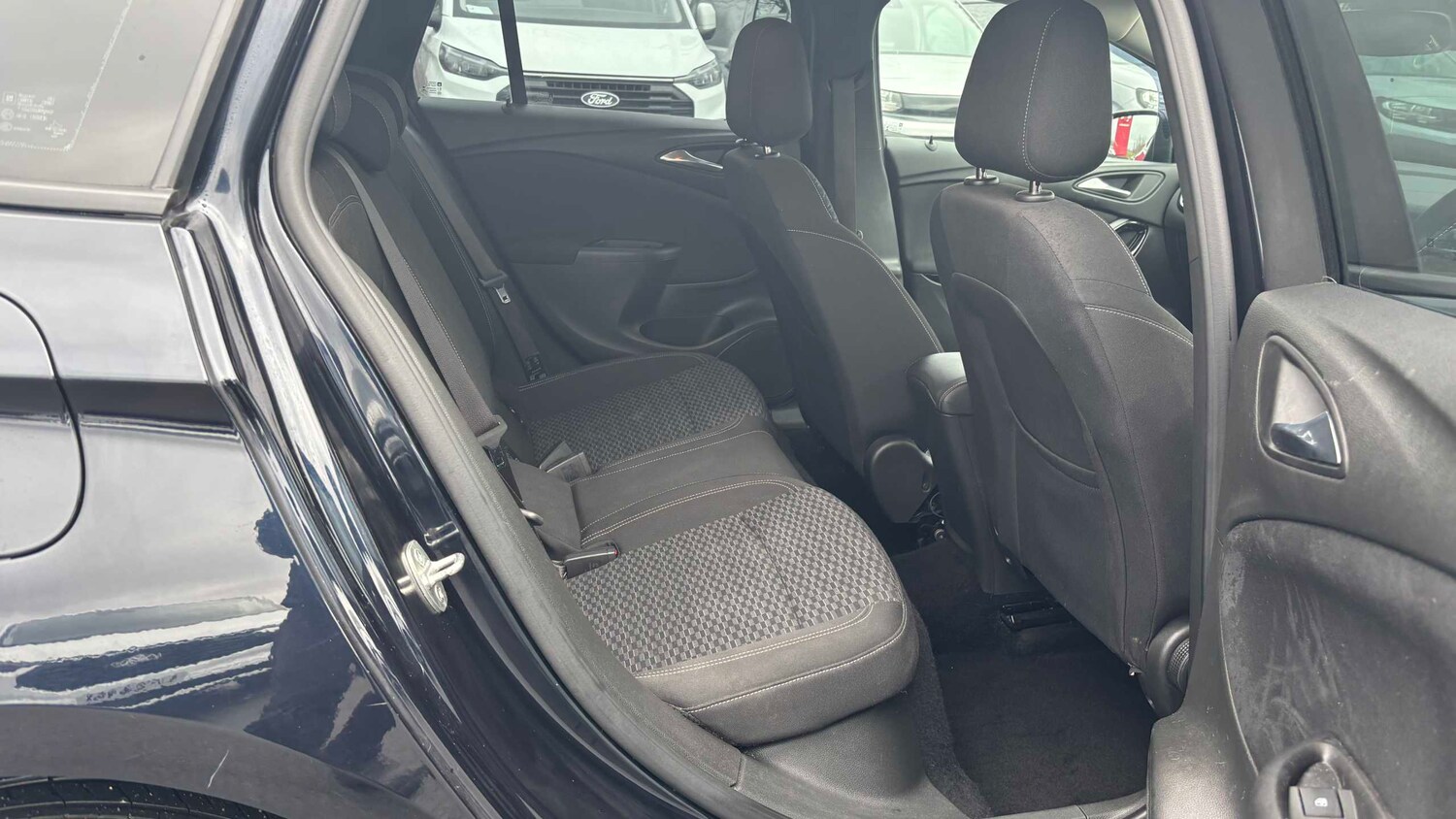 Used Vauxhall Astra 2018 for sale - 77857295: Photo 18