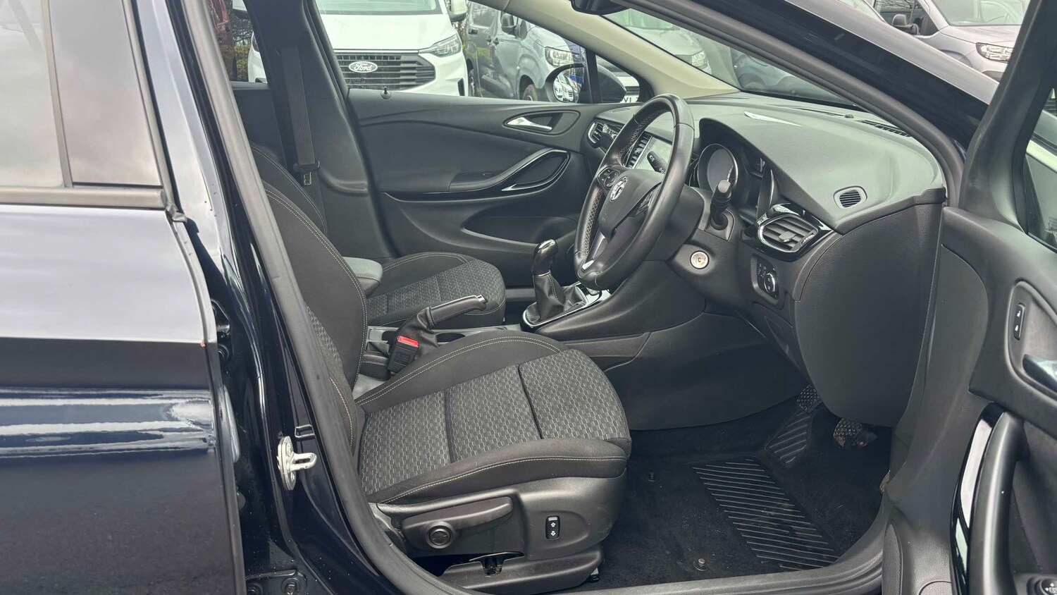 Used Vauxhall Astra 2018 for sale - 77857295: Photo 8