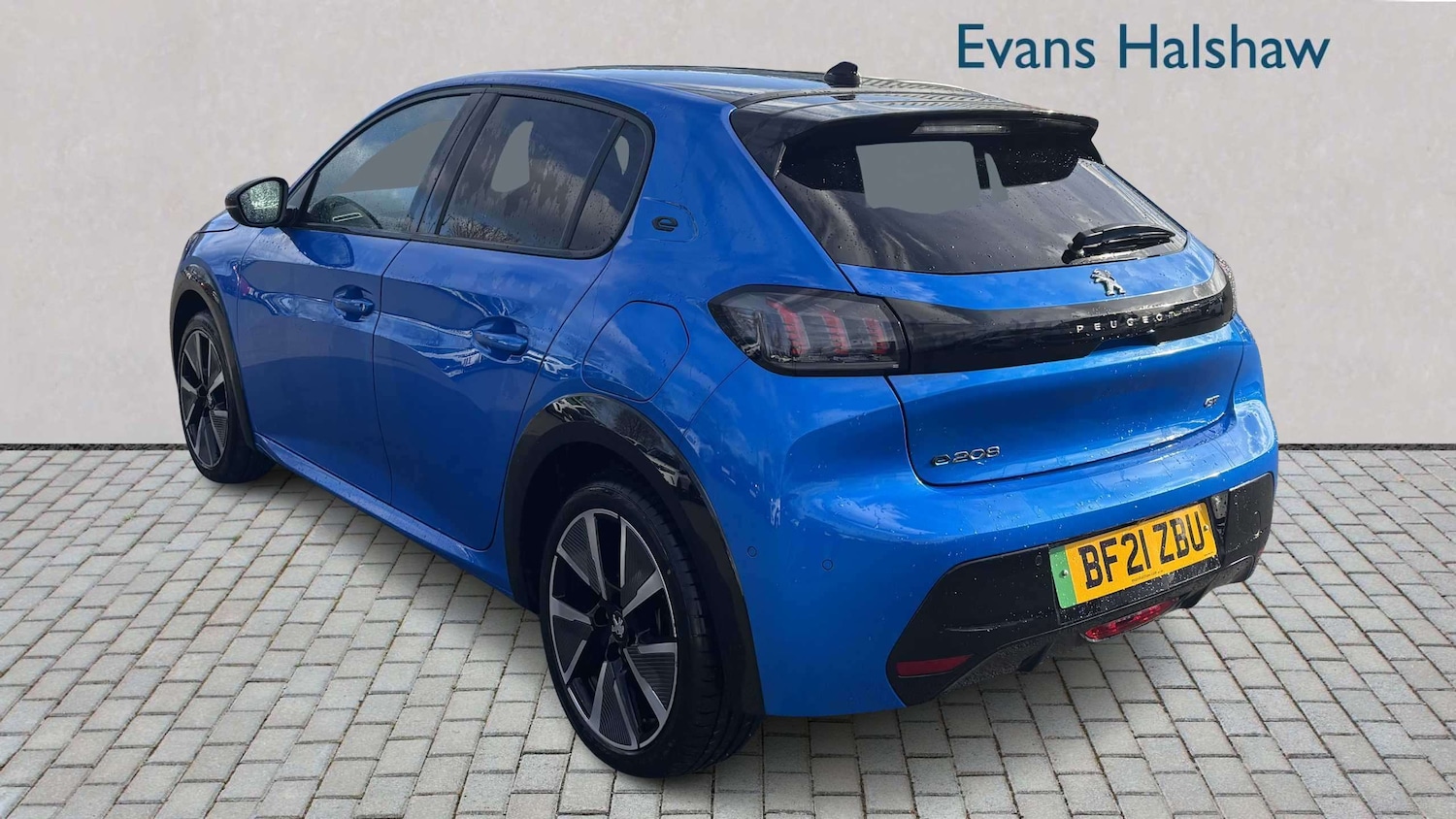 Used Peugeot 208 2021 for sale - 77857210: Photo 2