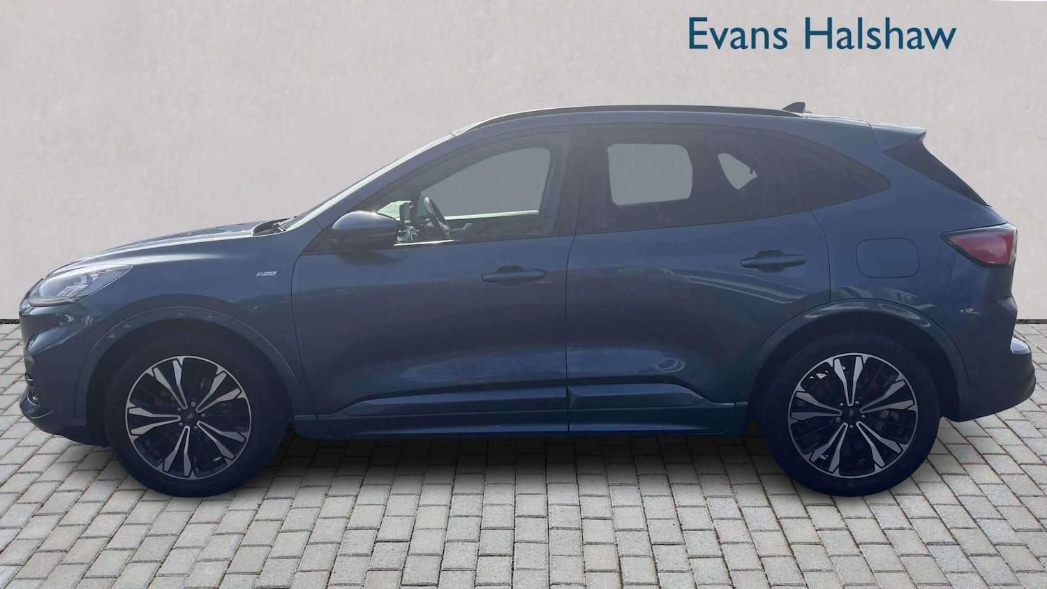 Used Ford Kuga 2022 for sale - 77943495: Photo 4