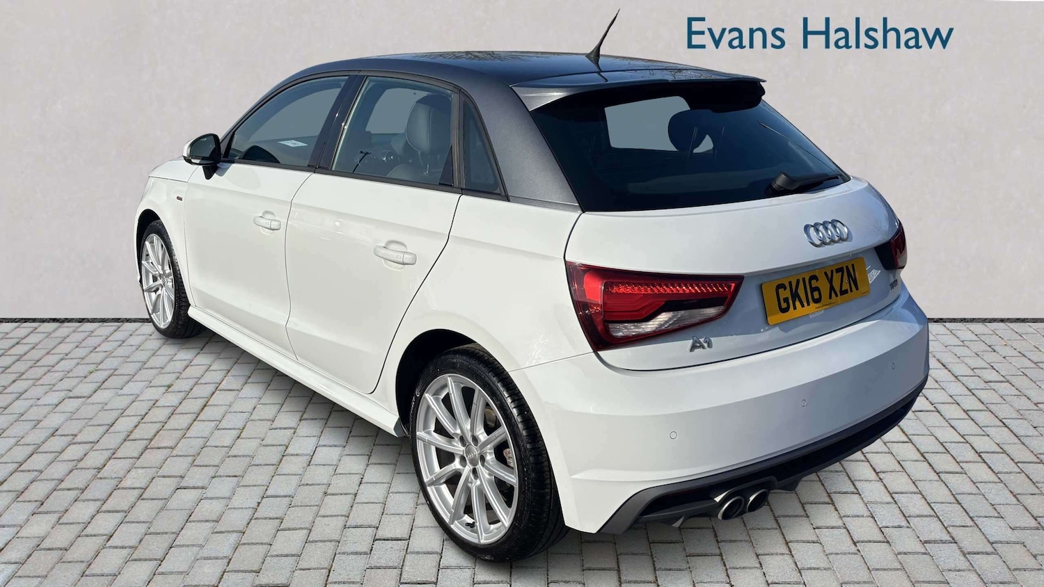 Used Audi A1 2016 for sale - 77858084: Photo 2