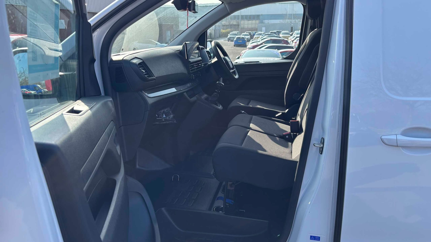 Used Peugeot Expert 2025 for sale - 77856905: Photo 17