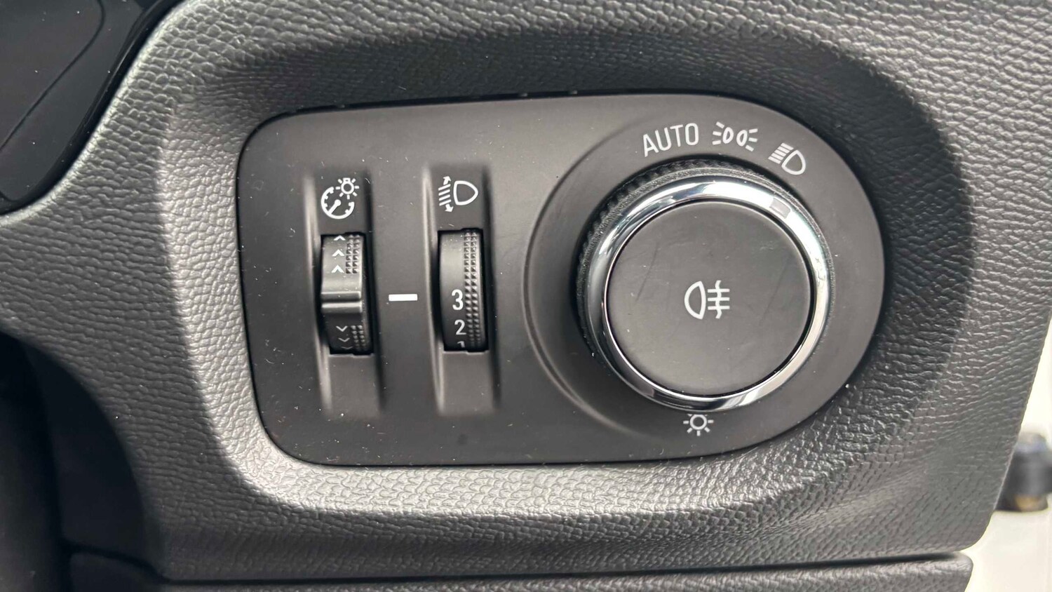 Used Vauxhall Corsa for sale - 77861837: Photo 16