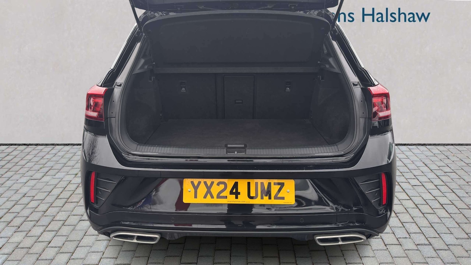 Used Volkswagen T-Roc for sale - 77862488: Photo 7