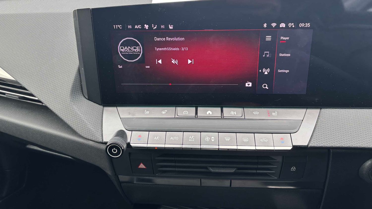 Used Vauxhall Astra for sale - 77860150: Photo 11