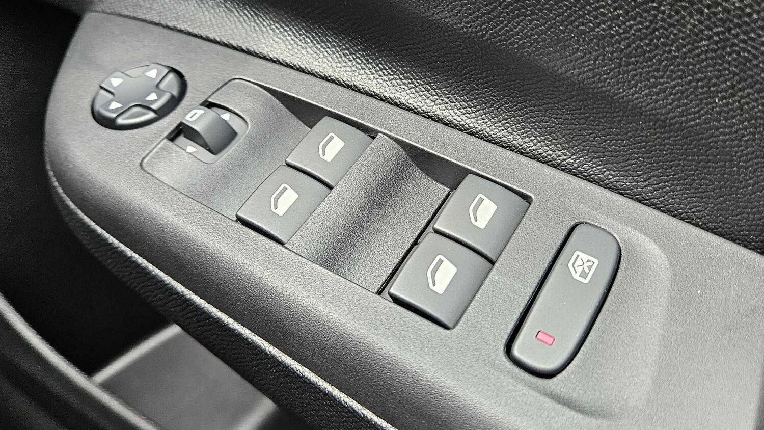 Used Vauxhall Corsa for sale - 77860932: Photo 33