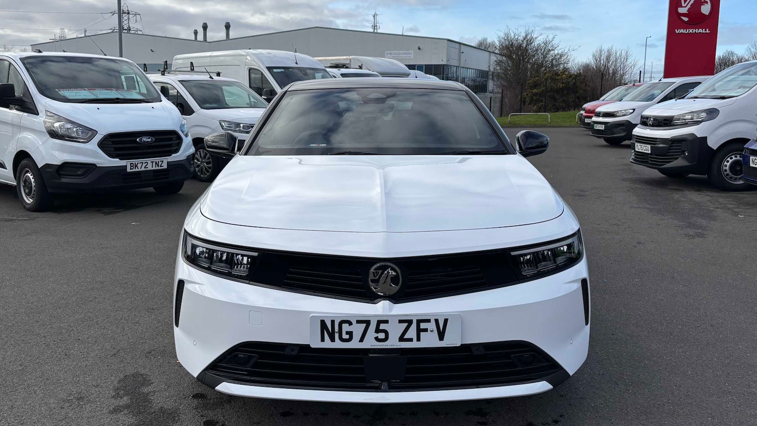 Used Vauxhall Astra for sale - 77860952: Photo 4