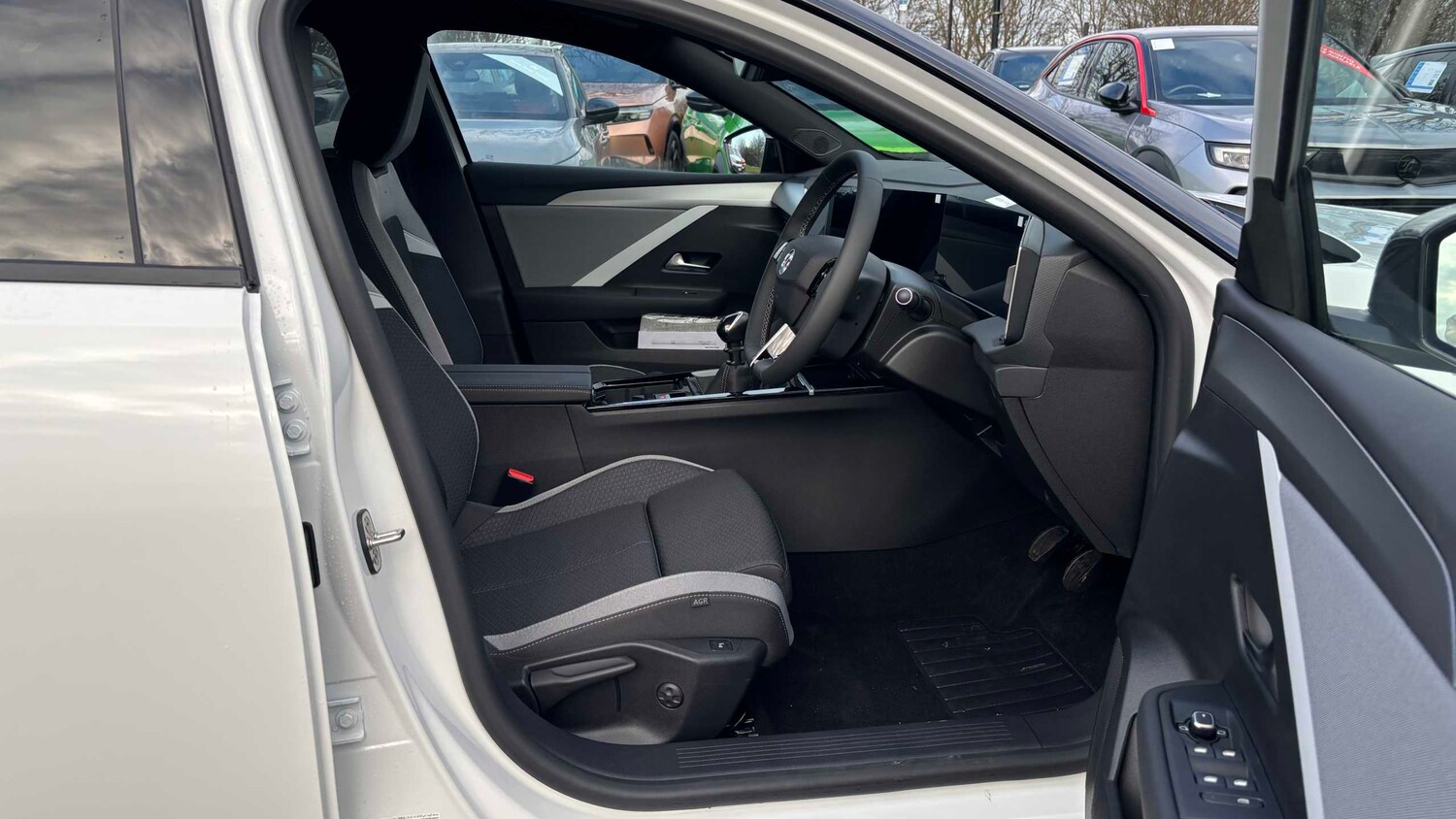 Used Vauxhall Astra for sale - 77860952: Photo 8