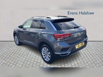 Used Volkswagen T-Roc 2020 for sale - 78052307: Photo