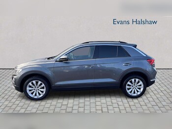 Used Volkswagen T-Roc 2020 for sale - 78052307: Photo