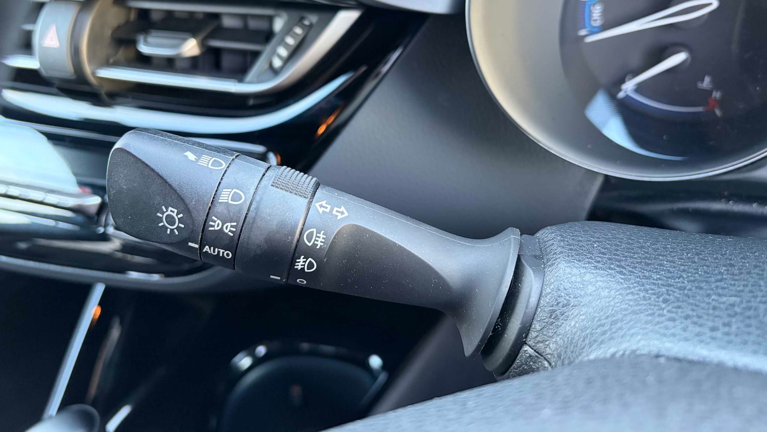 Used Toyota C-HR for sale - 77860572: Photo 17