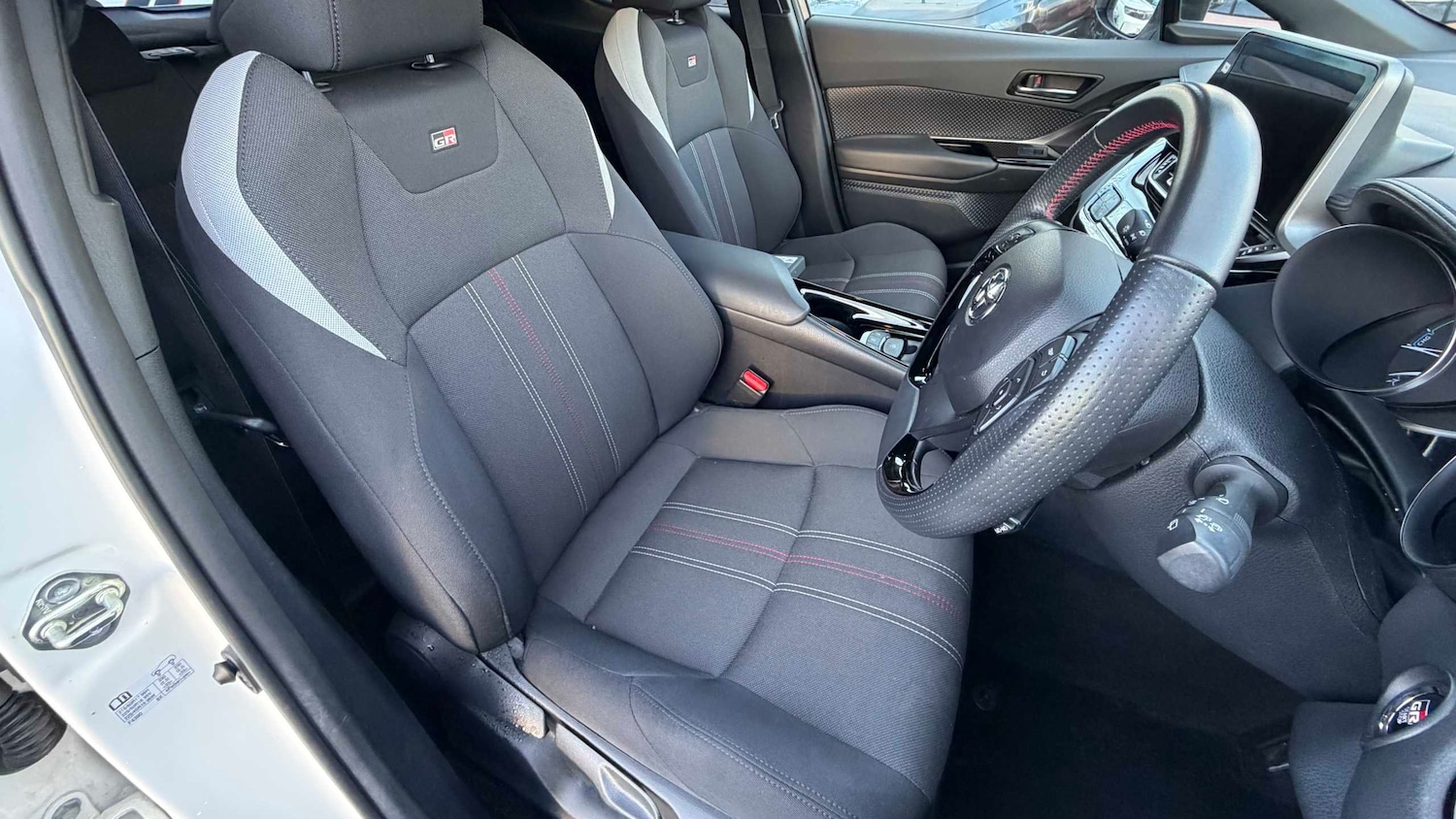 Used Toyota C-HR for sale - 77860572: Photo 9