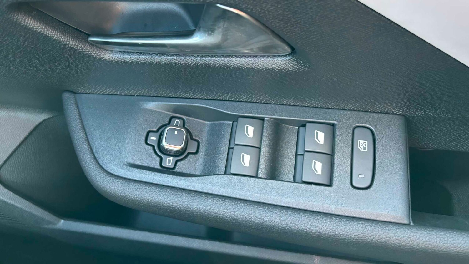 Used Vauxhall Astra 2025 for sale - 77858936: Photo 18