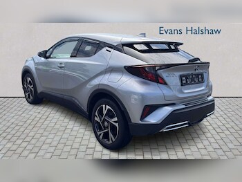 Used Toyota C-HR 2023 for sale - 78991378: Photo
