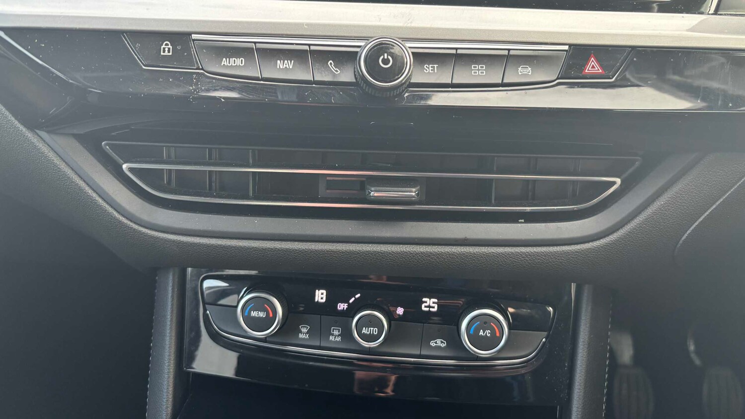 Used Vauxhall Grandland 2023 for sale - 77858440: Photo 14