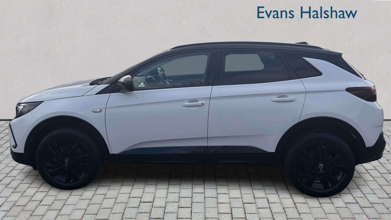 Used Vauxhall Grandland 2023 for sale - 77858440: Photo 3