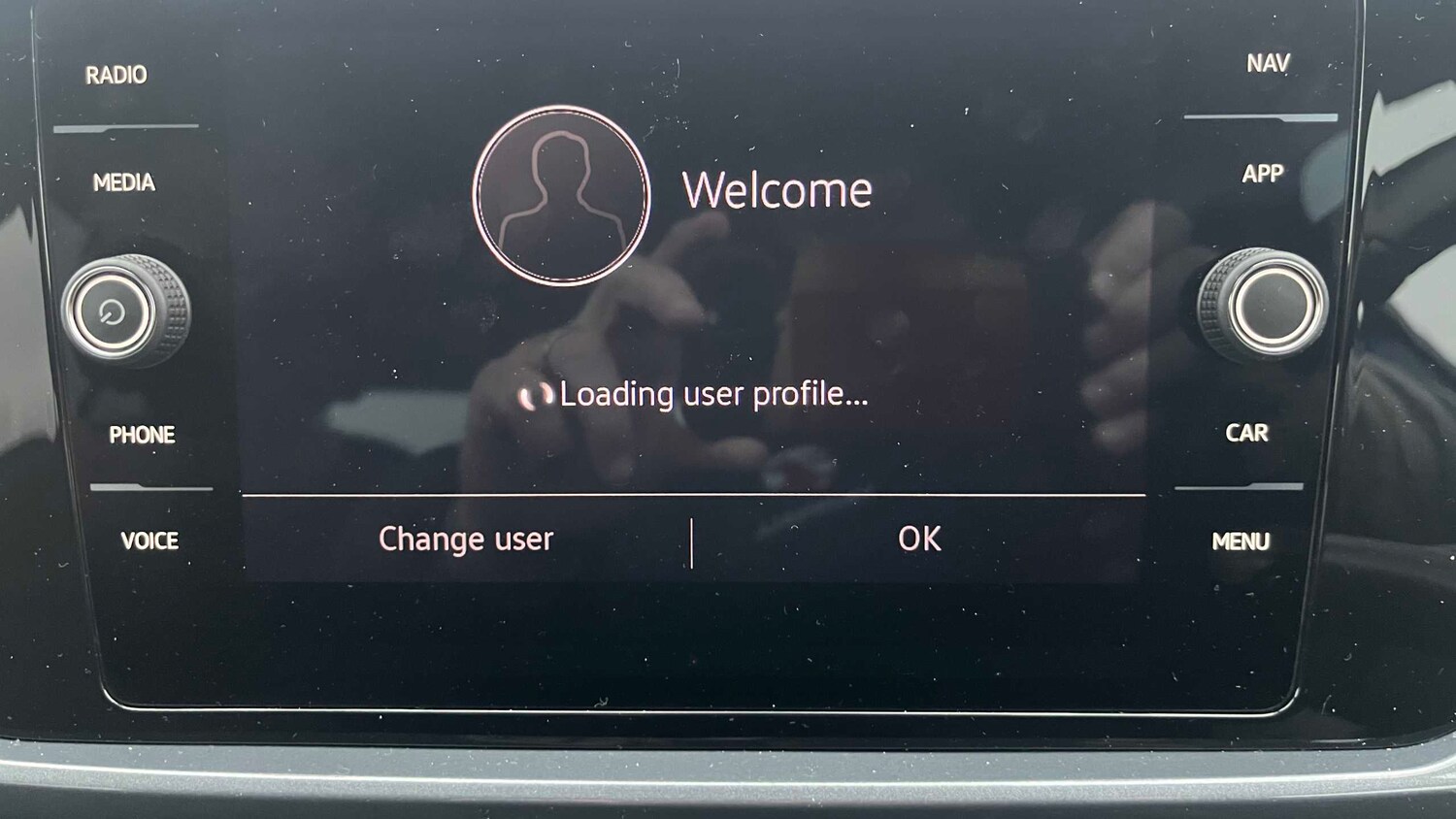 Used Volkswagen T-Roc for sale - 77861014: Photo 9