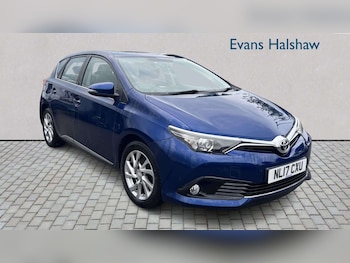 Used Toyota Auris 2017 for sale - 79065167: Photo